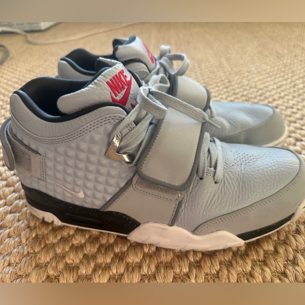 Nike Air Trainer V Cruz Wolf Grey Men's Size 11 great condition